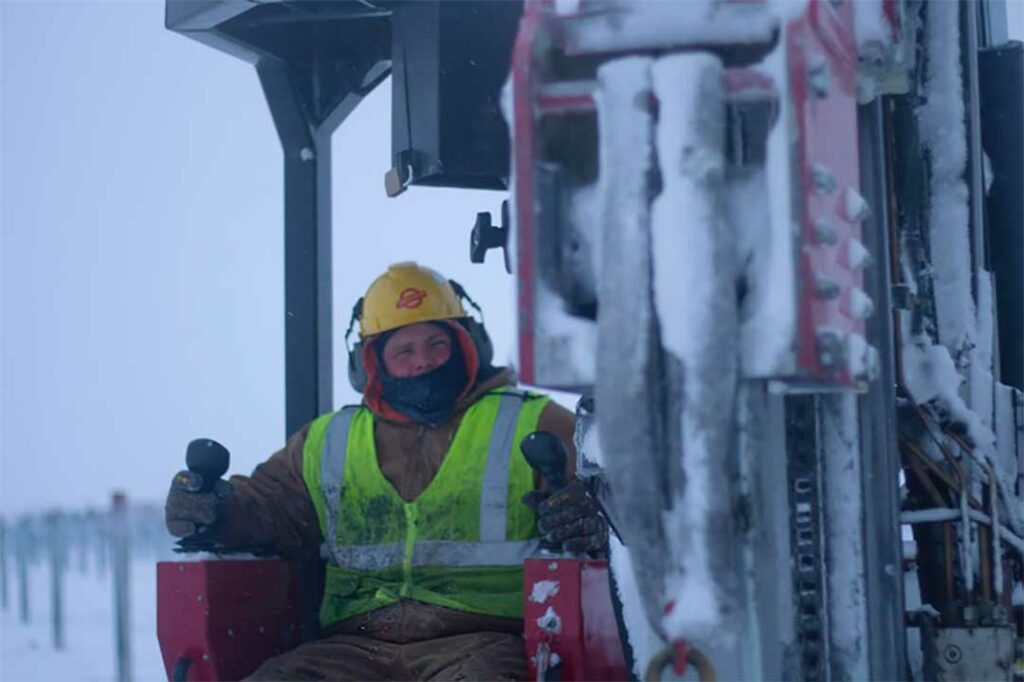 Operating Your Crane in Extreme Temperatures and Weather